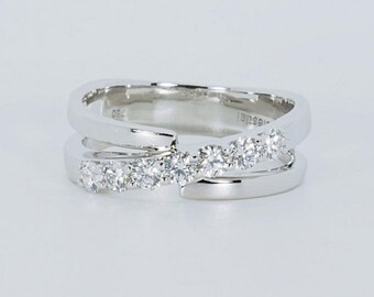 Luxurious 18K White Gold Diamond Ring 0.49 ct Natural Diamonds