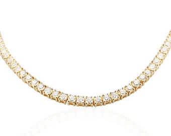 Beautiful 14 Yellow Gold Necklace with 25 ct Natural Diamonds