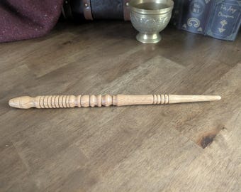 Classy Oak Wand