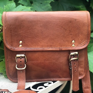 Sac messager rustique, élégant sac pour homme en cuir de la taille d'un iPad, élégant sac à main en cuir de 11 pouces, sac à bandoulière en cuir pour femme, porte-ipad équitable