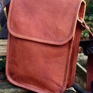 Cadeau parfait pour la fête des pères, sac à bandoulière en cuir marron, sac de vacances, messager en cuir véritable, sac de promenade pour chien, sac de voyage, 7 x 9 pouces, sac pour papa
