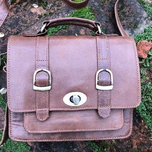 Petite cartable en cuir, cartable pour bébé 20 x 15 cm avec poignée, sac bandoulière en cuir, petite cartable en cuir de style traditionnel, joli sac à main