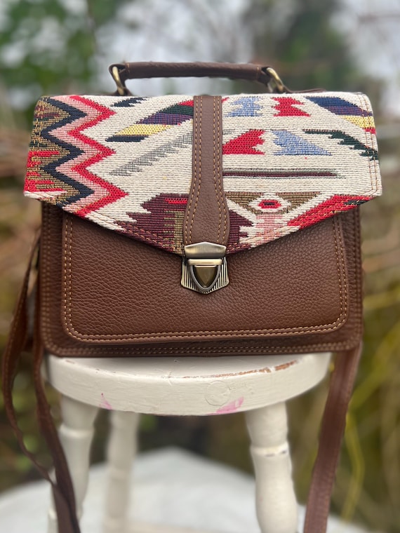 Sac unique en cuir et tissu aztèque, sac en cuir marron recyclé
