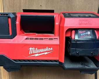 Supporto da parete per gonfiatore per pneumatici Milwaukee M18