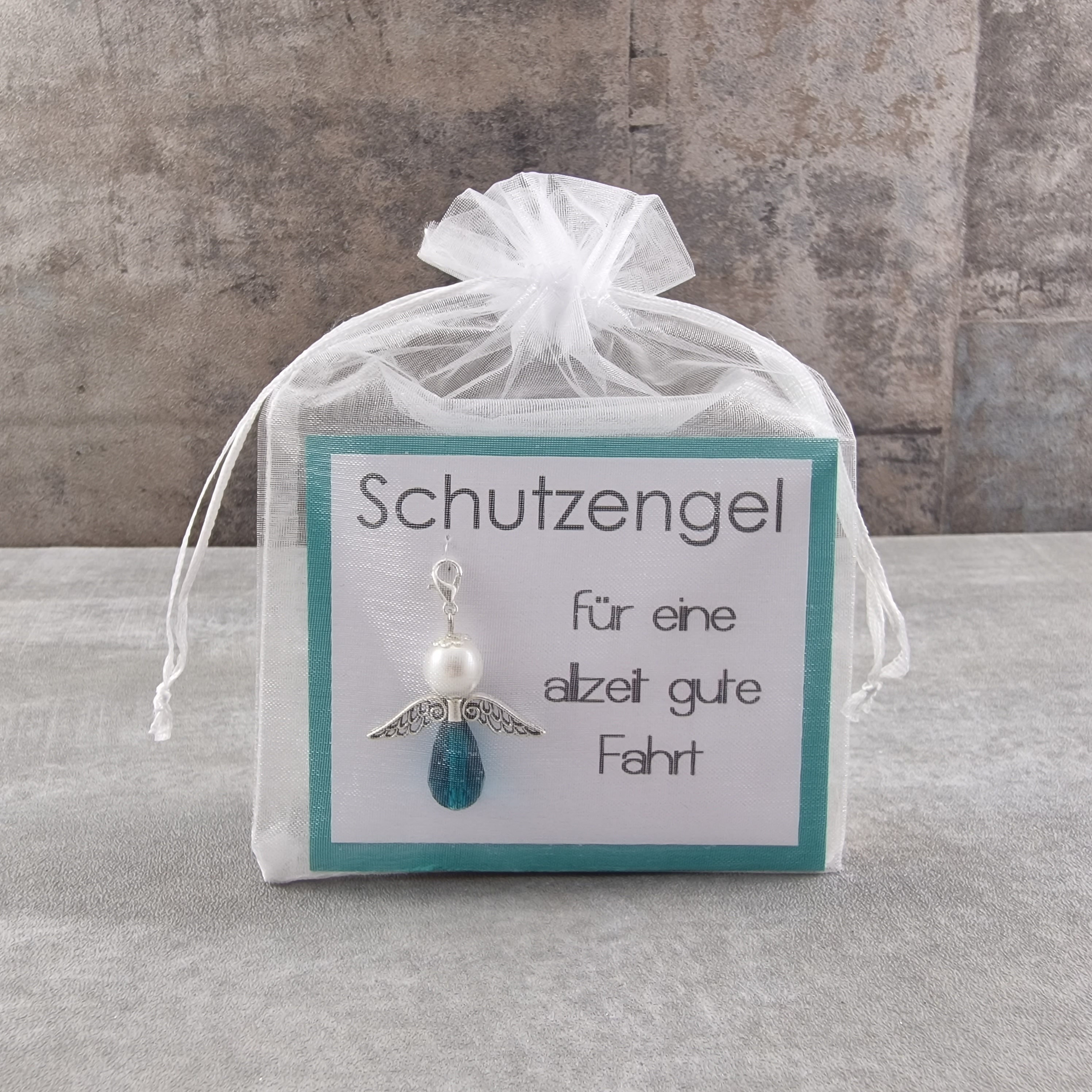 Schutzengel Schlüsselanhänger für eine allzeit gute Fahrt Geschenk zum  Führerschein Auto Prüfung Glücksbringer - .de