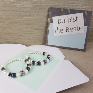 Freundschaftsarmband Geschenk für die beste Freundin zum Geburtstag - zwei Armbänder mit Karte - Glücksbringer in grau weiß blau