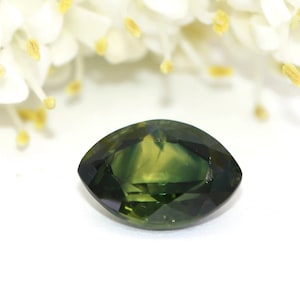2 carat Loose Marquise Shape Blue Green Natural Sapphire Gemstone