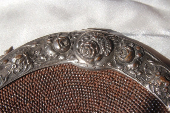 ANTIQUE BEADED PURSE - image 3