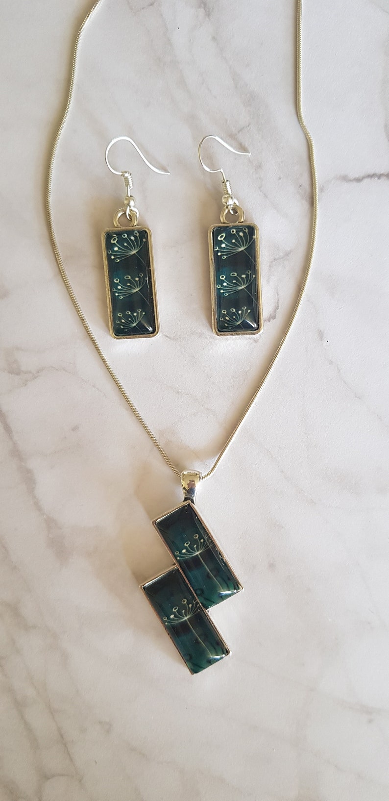Rectangle glass jewelry pendant and earrings set