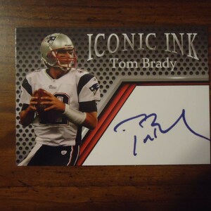 Tom Brady Iconic Ink Trading Card Facsimile Autograph MINT NEW England Patriots