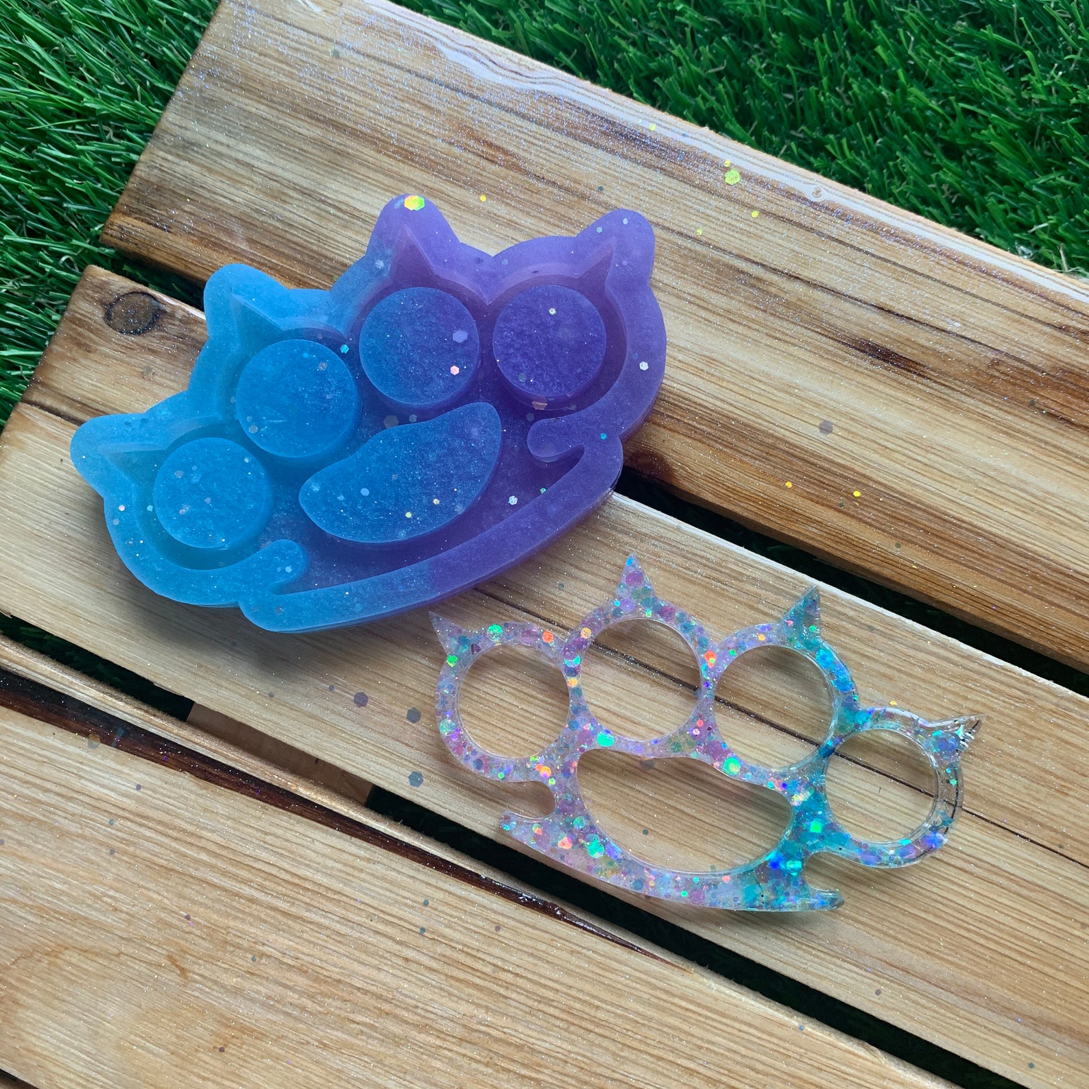 Claw brass knuckles shaker keychain mold Resin mold epoxy Etsy