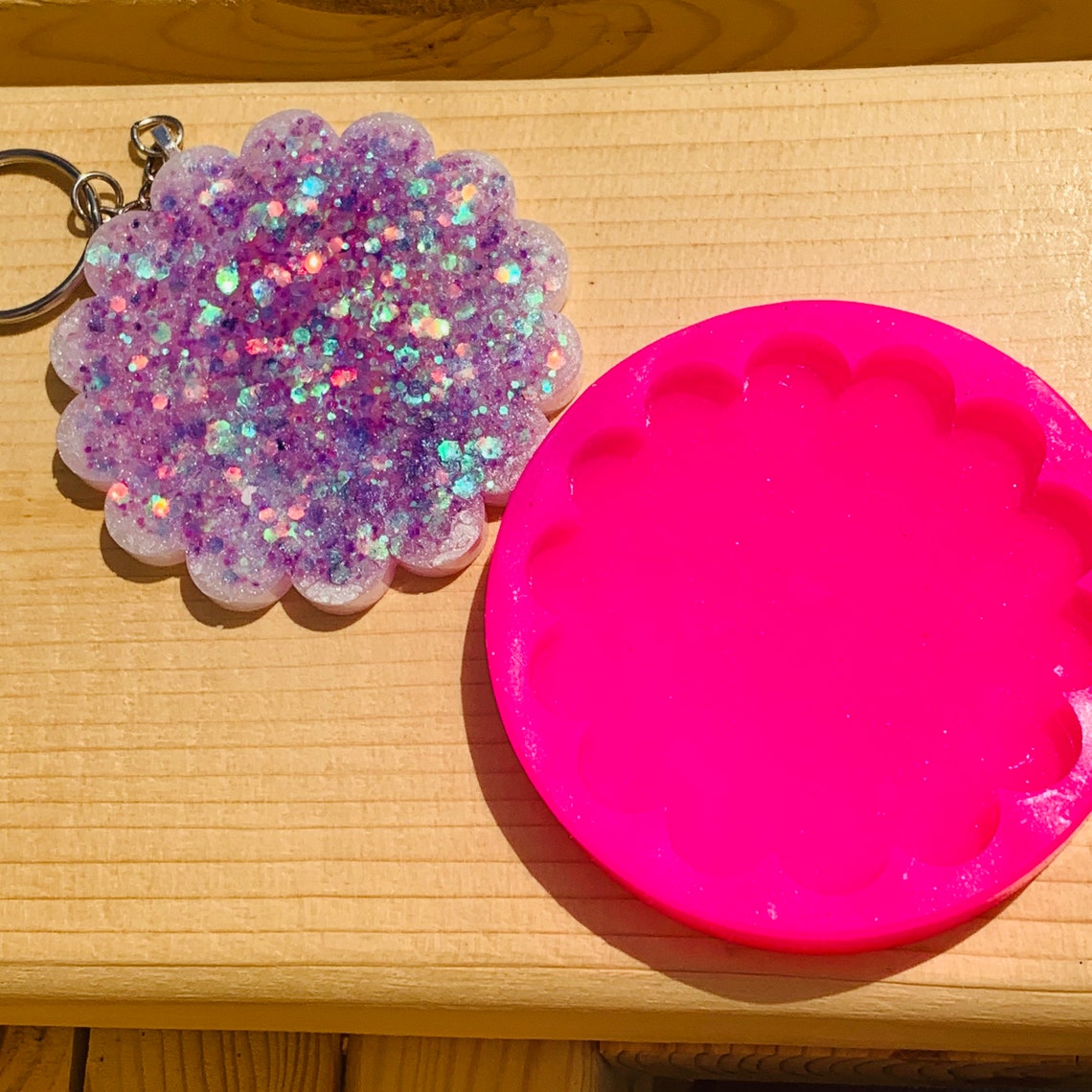 Scalloped Circle Keychain Mold Resin Mold Epoxy Resin Molds Etsy