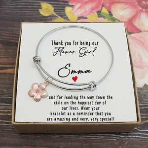 Flower girl thank you bracelet with floral charm,Personalized card with adjustable bracelet,Flower girl gift box,Junior bridesmaid gift