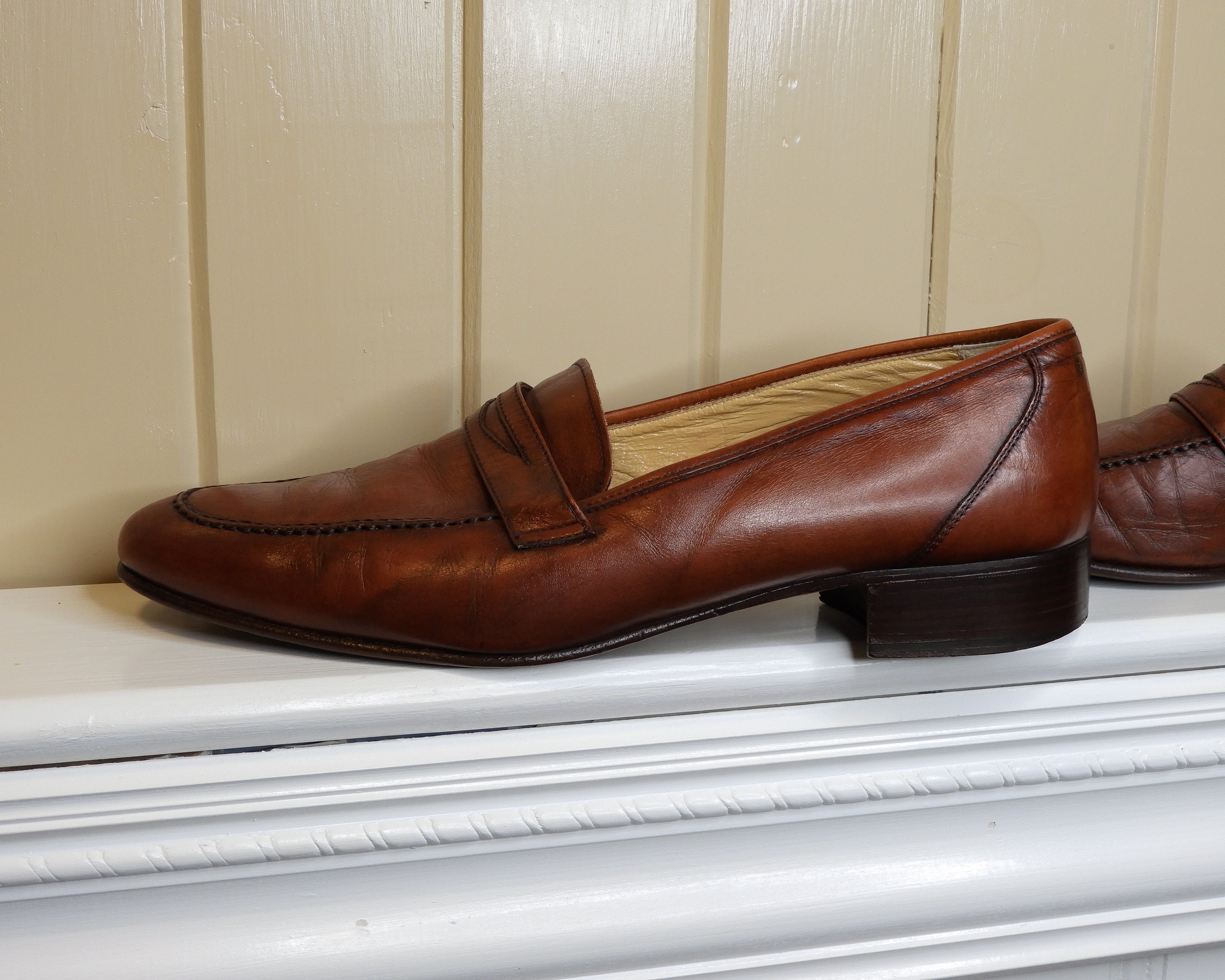 adolfo shoes