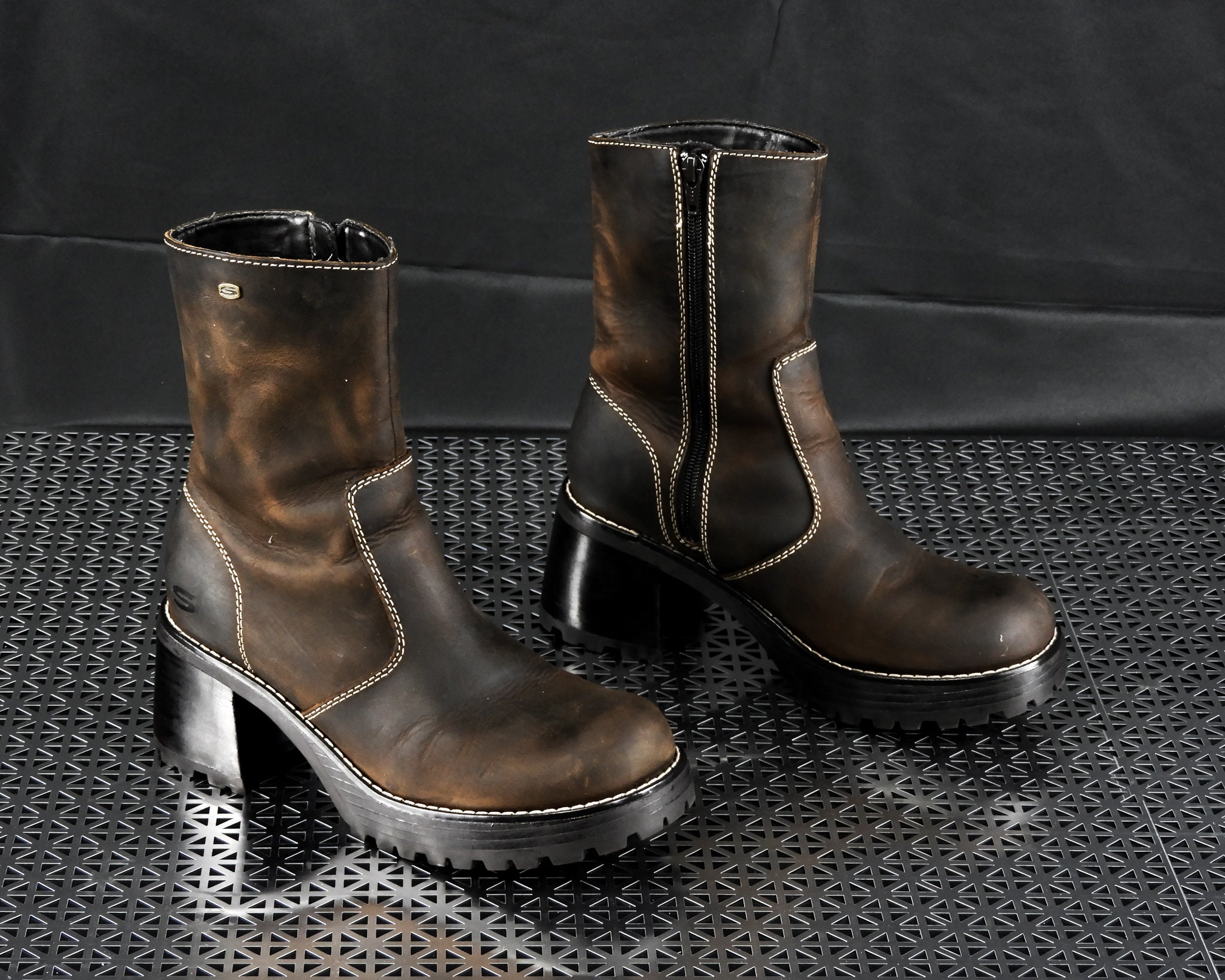 skechers heeled boots