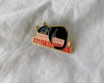 Pin „Cat with books“