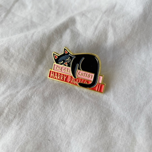 Pin „Cat with books“