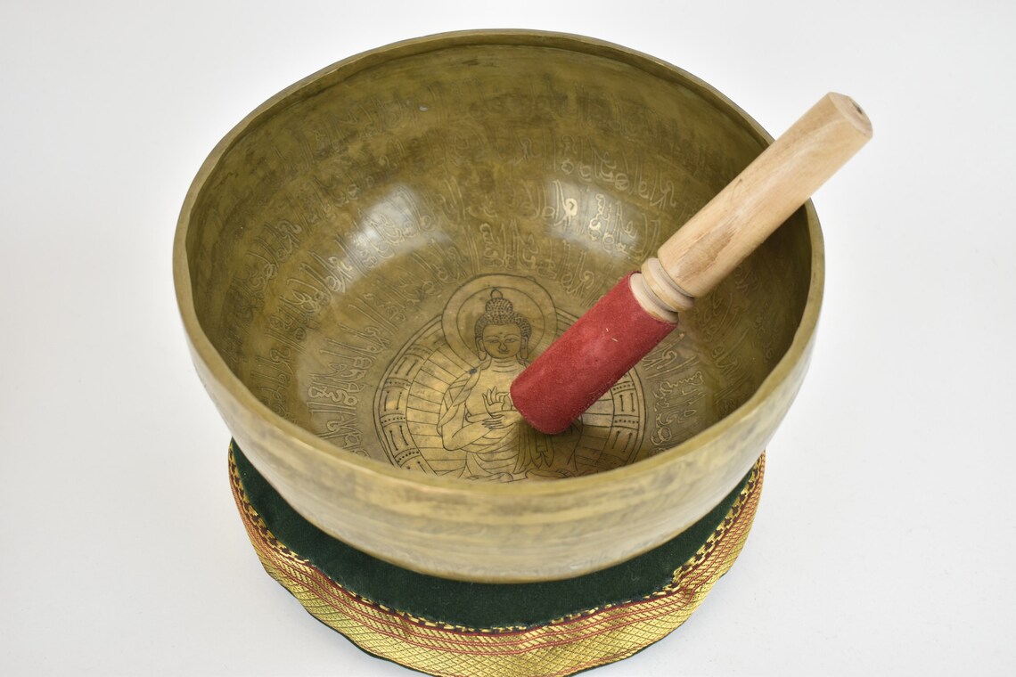 Klangschale Singing Bowl Gravur Buddha 1180 Gr. 26 cm Etsy