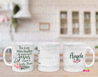 Lectura de la Biblia pasar tiempo con Jesús diseño de taza de café de sublimación de plantilla de taza floral de madera blanca