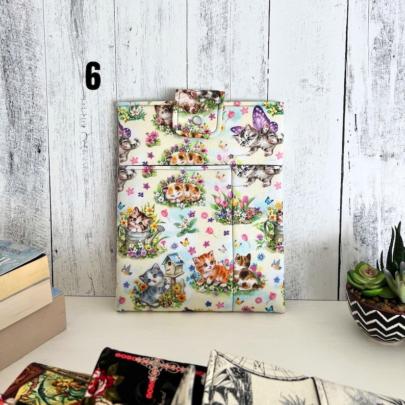 Padded Book Sleeve with Closure, Book Sleeve with Pocket, Book Cozy, Bookish Gift, Padded Book Pouch, Gifts for Bookworms 6