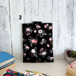 Padded Book Sleeve with Closure, Book Sleeve with Pocket, Book Cozy, Bookish Gift, Padded Book Pouch, Gifts for Bookworms 3