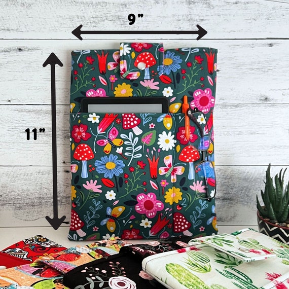 Padded Book Sleeve with Closure, Book Sleeve with Pocket, Book Cozy, Bookish Gift, Padded Book Pouch, Gifts for Bookworms