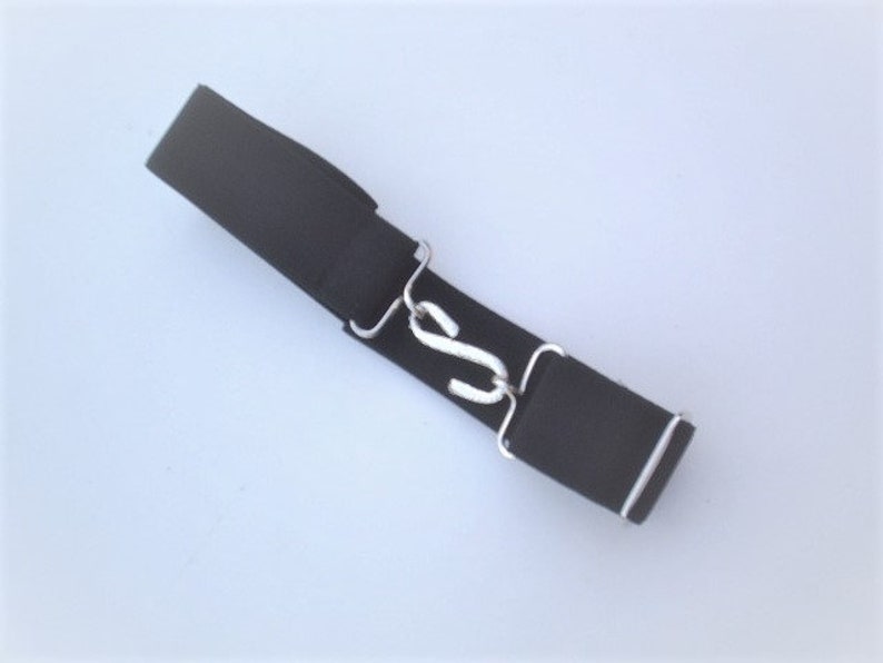 ladies snake belts black elastic 32 mm wide fits 24 to 34 inch waist