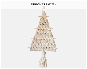 Crochet Pattern // Modern Christmas Tree Wall Hanging