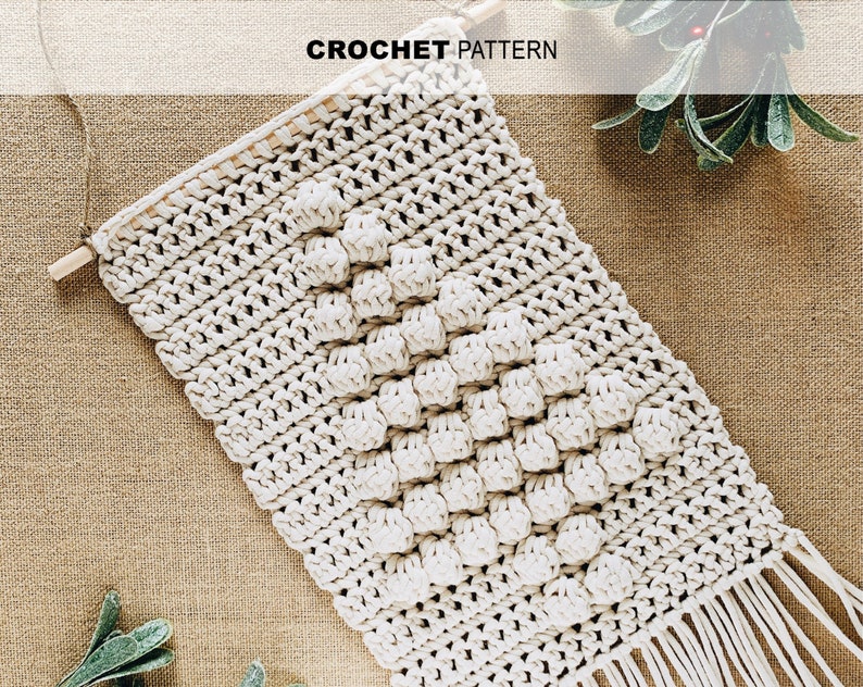 Crochet Pattern // Christmas Tree Wall Hanging image 1