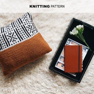Knit Pattern // The Vase Pillow