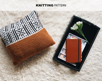 Knit Pattern // The Vase Pillow