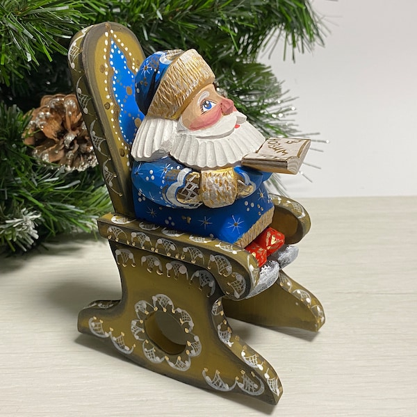 Figurine du Père Noël en bois sculptée à la main, figure du Père Noël ukrainien peinte à la main, Père Noël 6 pouces (15 cm)