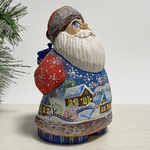 Hand carved Santa Claus figurine, wooden Santa figure, wood carving Ukrainian Christmas decor 5.6 inch (14 cm)