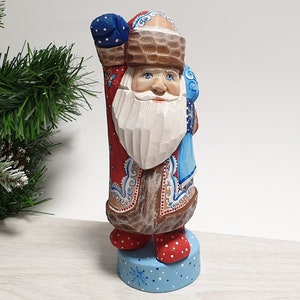 Santa Claus Figurine, Hand Carved Wooden Santa Figure, Hand Painted Santa Doll Father Christmas Wood Carving 7 inch (17.5 cm)