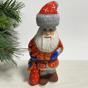 Hand carved Santa Claus figurine, wooden Santa figure, wood carving Ukrainian Christmas decor 7.4 inch (18.5 cm)