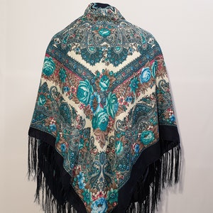 Bufanda Babushka con flecos, chal de piano ucraniano, bufanda cuadrada eslava, tejido floral popular