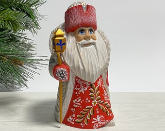 Hand carved Santa Claus figurine, wooden Santa figure, wood carving Ukrainian Christmas decor 5.6 inch (14 cm)