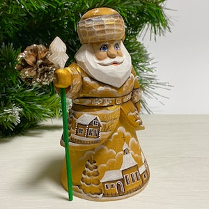 Wooden Santa Claus figurine, hand carved Santa figure, wood carving Father Frost, Ukrainian Christmas gift 6 inches (15 cm)