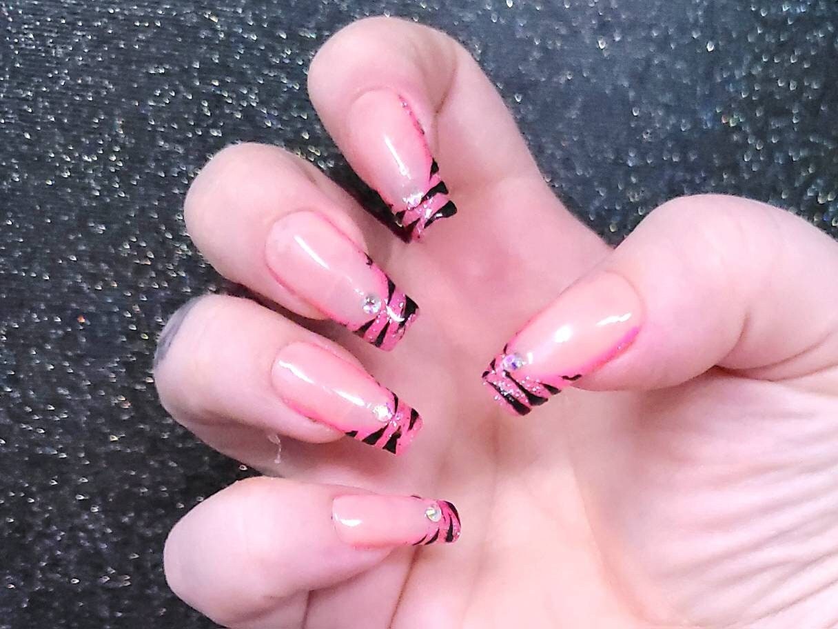 Hot Pink & Black Emo/y2k French Tip Press on Nails With Charms and Zebra  Stripes Valentines Day 2024 Gift 