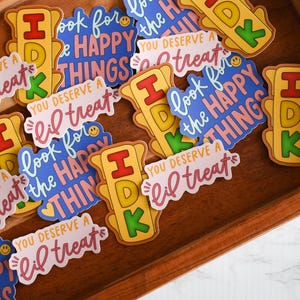 Autocollant de feux tricolores IDK | Sticker drôle Taylor en vinyle pour ordinateurs portables et bouteilles d'eau image 2
