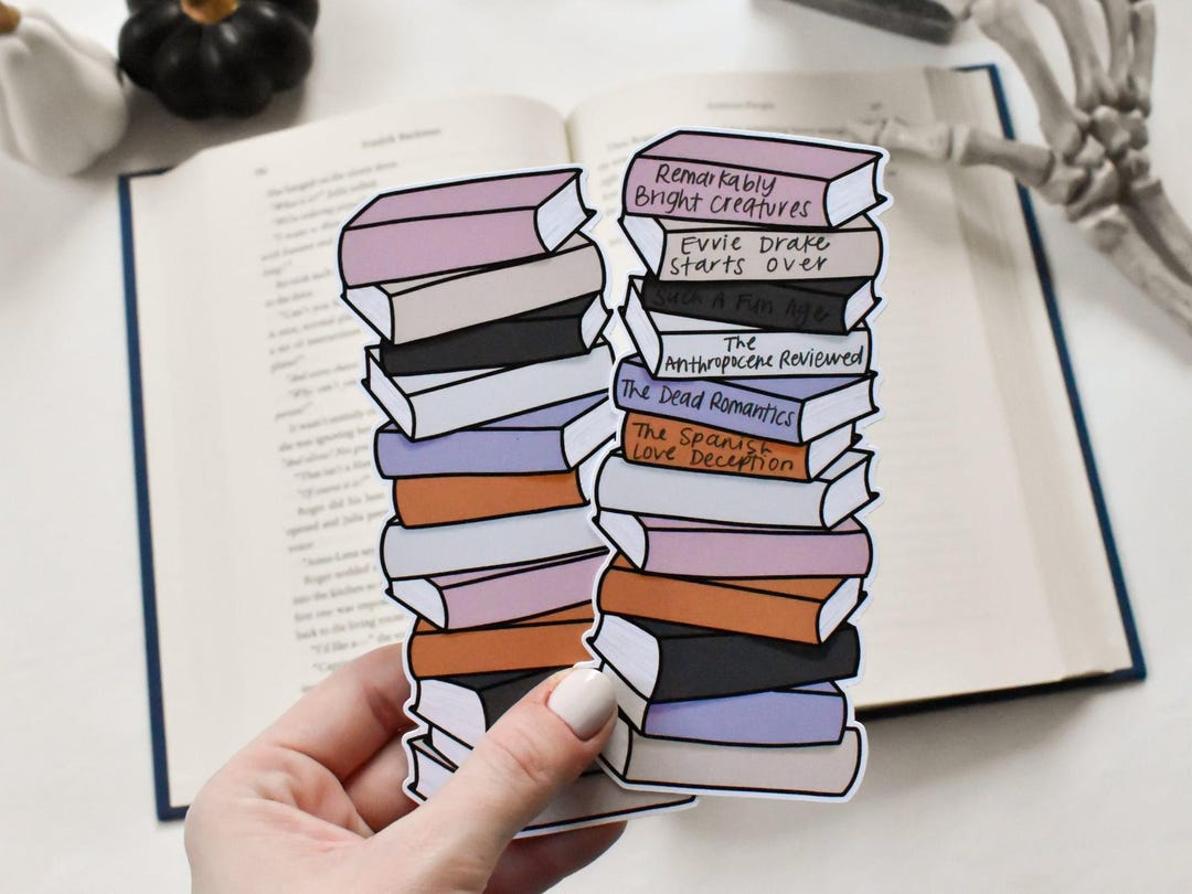 Halloween Reading Tracker Book Stack Bookmark | Track up to 12 Books - Etsy