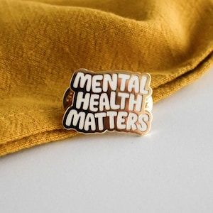 Mental Health Matters Enamel Pin For Backpacks - Social Worker Pin For Lanyard -Cute Teacher Pins For Mental Health Awareness-Psychology Pin immagine 4