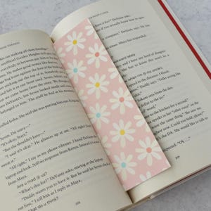 Stacked Daisy Bookmark | Double-Sided Spring Print on Glossy Cardstock