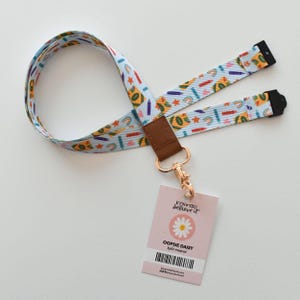 Crayon Pattern Teacher Lanyard - Breakaway Lanyard With Rainbows Fall FashionSchool Accessories-Cute Safety Lanyard Best Back To School Gift zdjęcie 2