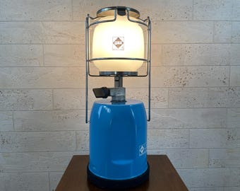 Lámpara táctil de linterna de gas convertida