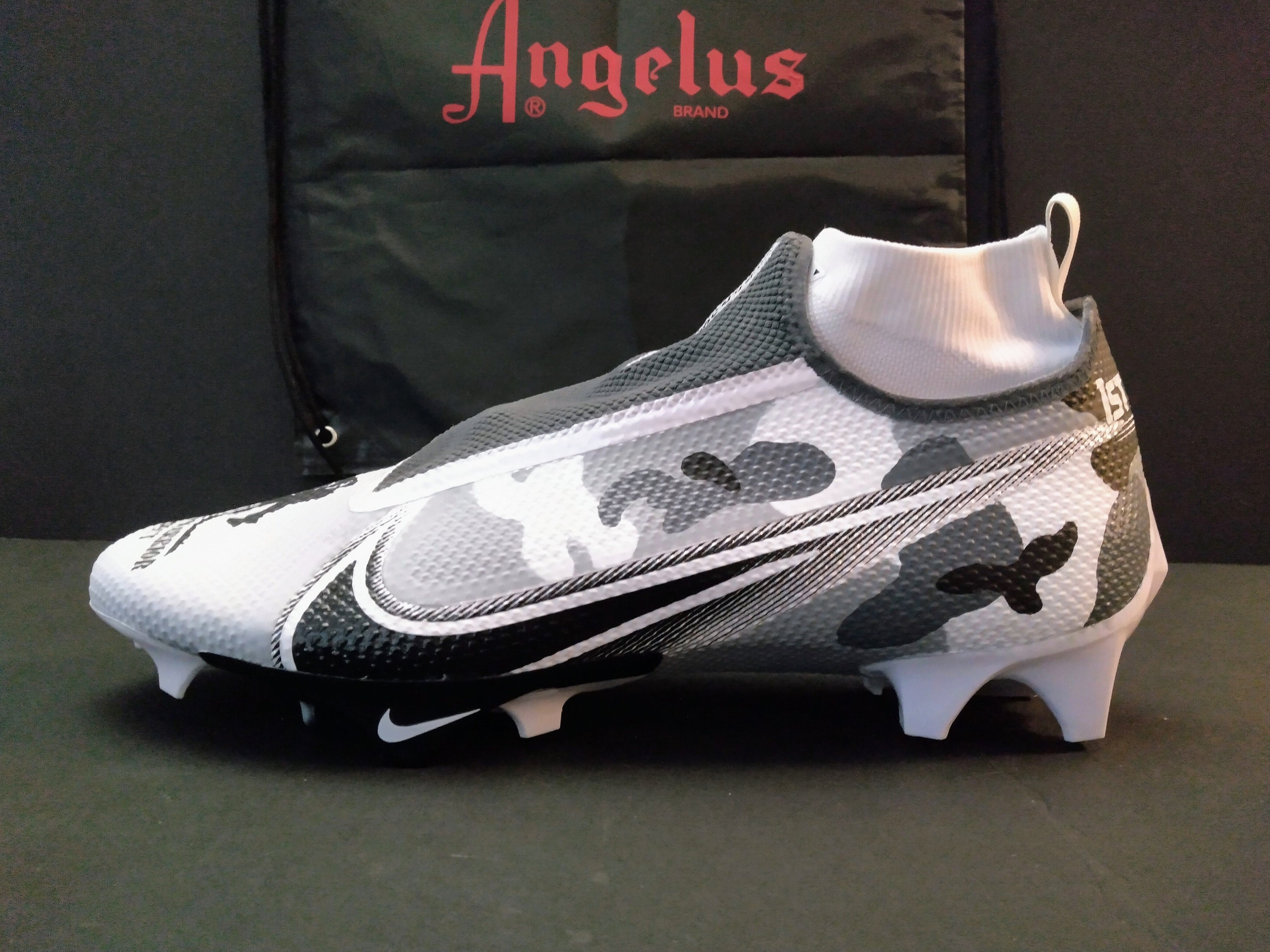 customize own cleats