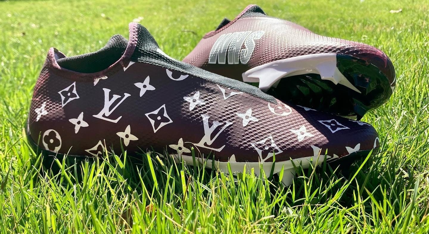 customize own cleats