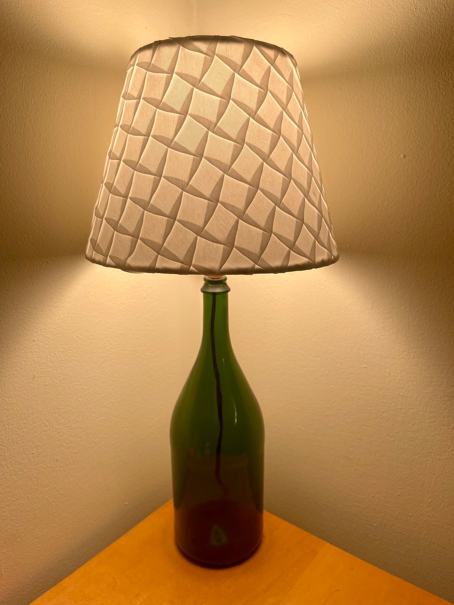 Wine Bottle Table Lamp Recycled Table Lamp for Desk Bottle - Etsy