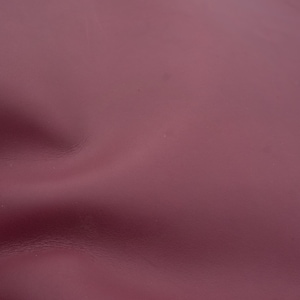 Pelle conciata al vegetale Bordeaux 0,9 mm/2oz. Pezzi in pelle conciata al vegetale pieno fiore, facili da lucidare, per portafogli