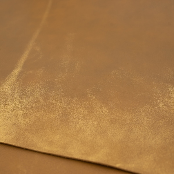 Tough antiqued leather sheets in brown mustard. Real leather pieces with vintage effect